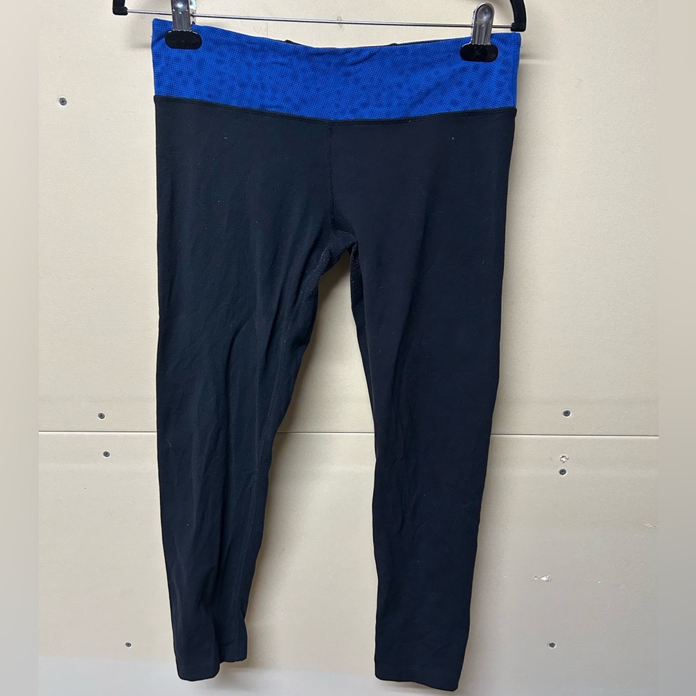 2/$20❤️- LEGGINGS | Women’s Tuff Athletics capris leggings size medium